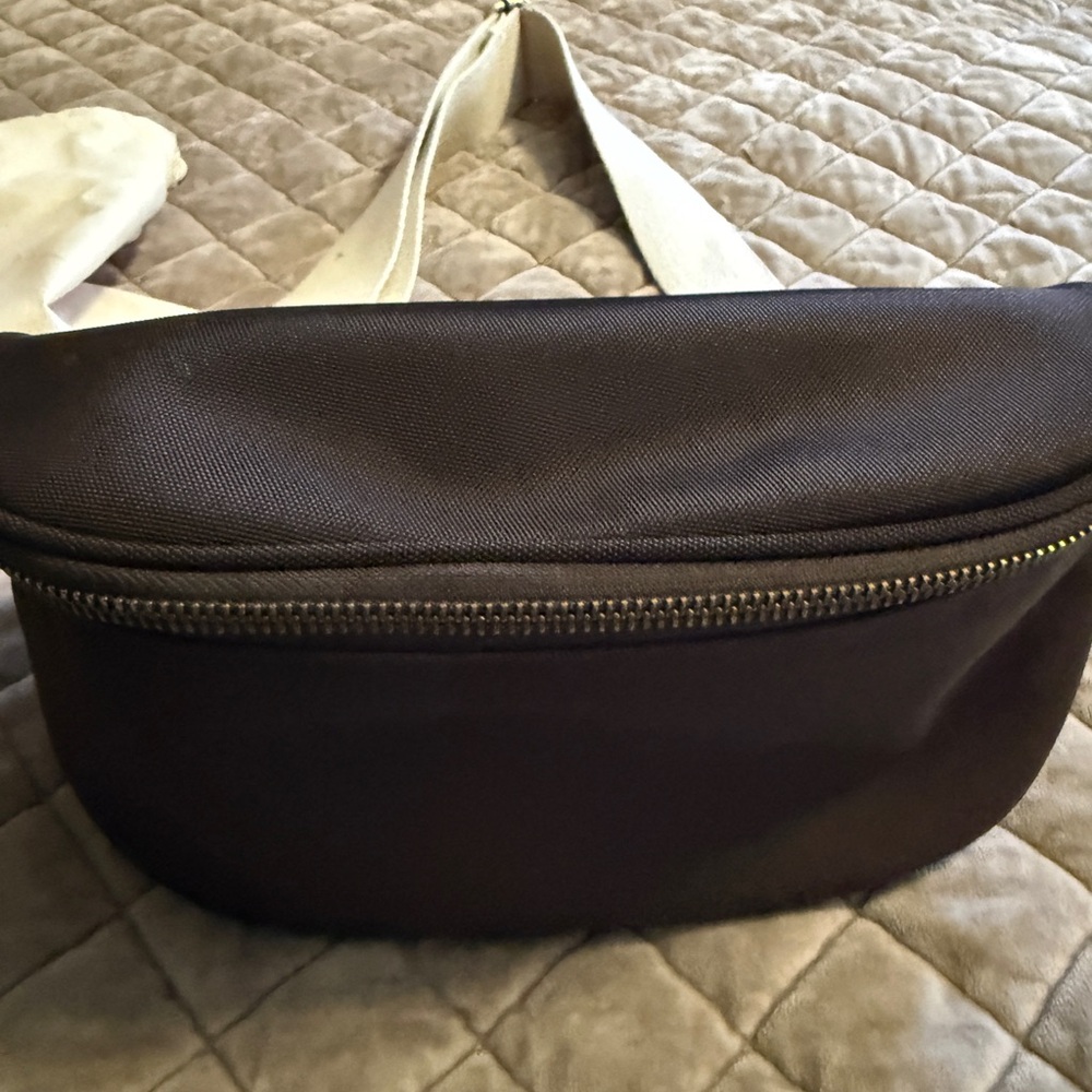 Andar Brown Crossbody Bag - Picture 3 of 5